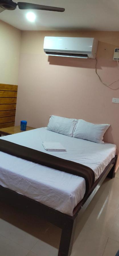 Hotel J J Residency Puducherry Exterior foto