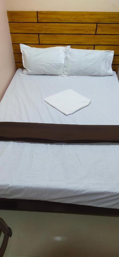 Hotel J J Residency Puducherry Exterior foto