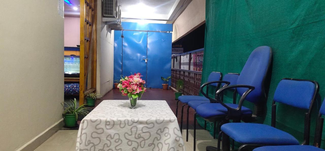 Hotel J J Residency Puducherry Exterior foto