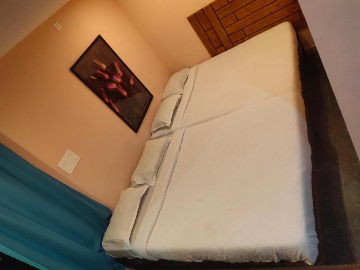 Hotel J J Residency Puducherry Exterior foto
